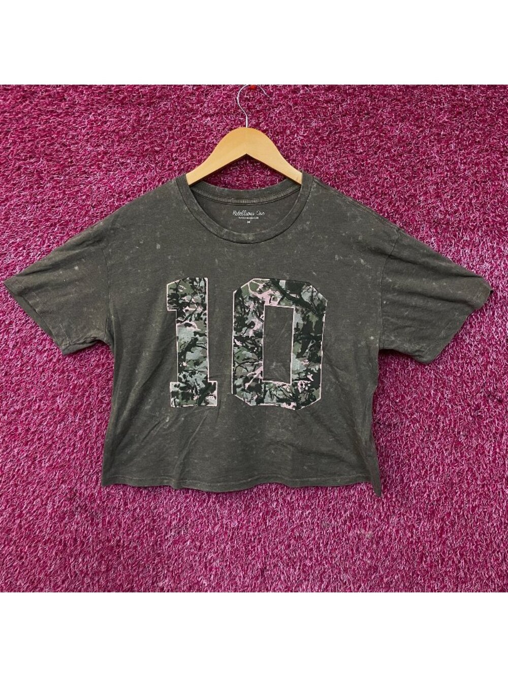 Rebellious One Grey Pink Camo Varsity Number 10 Mineral Wash Crop T-Shirt Medium